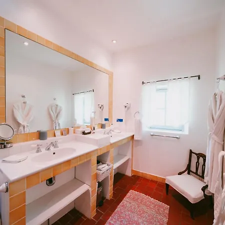 Bastide Rose Hotel Le Thor Buitenkant foto
